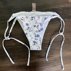 Bikini bottoms